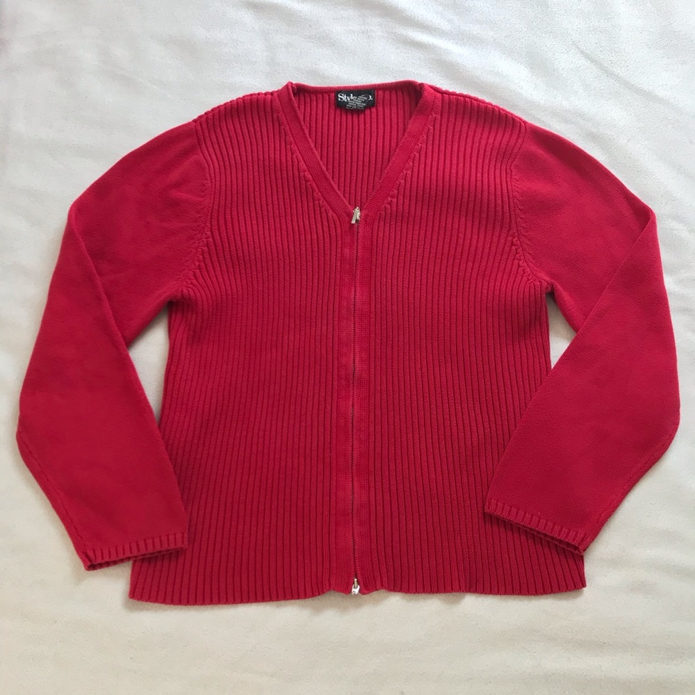 Vintage red ribbed silver zip up cardigan top !